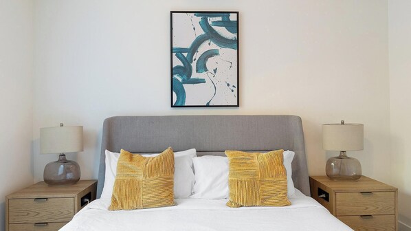 1 bedroom, desk, iron/ironing board, WiFi
