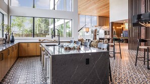 Dining - Landing | Modern Studio, Gym, Pool (Houston)