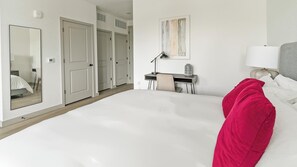 Desk, iron/ironing board, WiFi, bed sheets