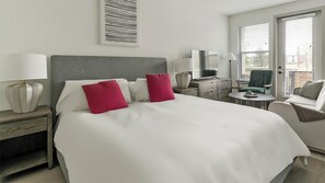 Bureau, fer et planche à repasser, Wi-Fi, literie fournie