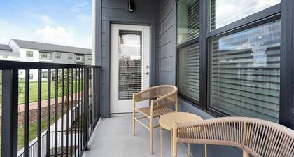 Landing at The Virginia - 1 Bedroom in Seguin