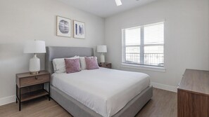 1 bedroom, desk, iron/ironing board, WiFi