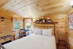 3 bedrooms, internet, bed sheets