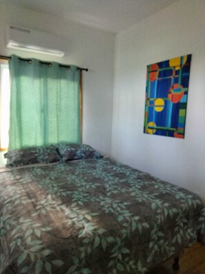 2 bedrooms, WiFi, bed sheets - Ocean view 2bedroom condo wonderful Views with AC, stunning Sunrise and sets. (Crawfish Rock)
