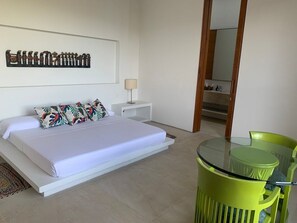 4 habitaciones, escritorio, tabla de planchar con plancha y wifi gratis