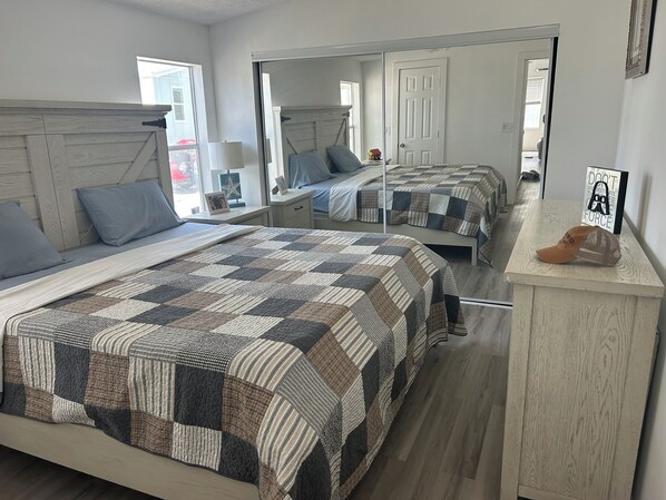 2 bedrooms, Internet