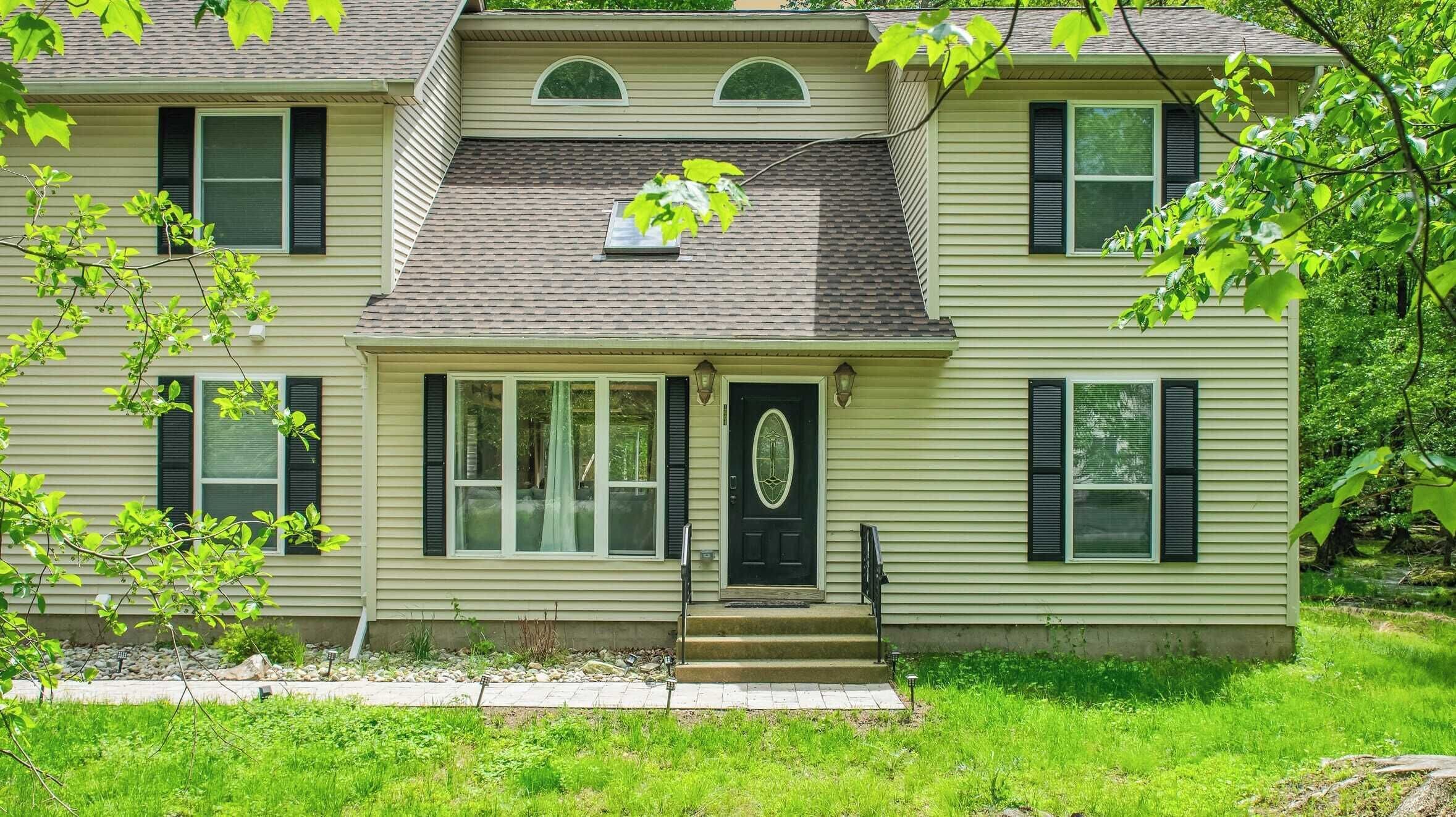 House (5 Bedrooms) | Interior