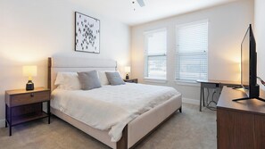 1 bedroom, desk, iron/ironing board, WiFi