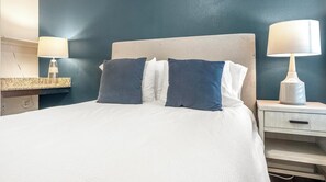 1 chambre, bureau, fer et planche à repasser, Wi-Fi