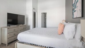 2 bedrooms, desk, iron/ironing board, WiFi - Landing | Stunning 2BD, Gym, Pool (Austin)