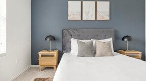 1 soverom, skrivebord, strykejern/-brett og wi-fi