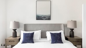 2 bedrooms, desk, iron/ironing board, WiFi