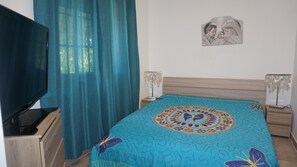 2 bedrooms, WiFi, bed sheets