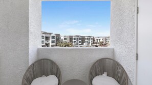 Property grounds - Landing | Stylish 2BD, Pool, Rooftop Lounge (Henderson)