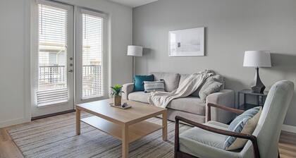 Landing | Amazing 1BD, Pool, Clubhouse