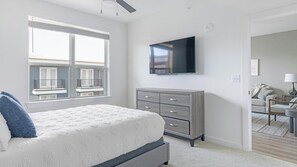 1 habitación, escritorio, tabla de planchar con plancha y wifi