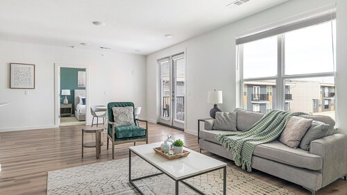 Landing | Spectacular 1BD, Clubhouse, Gym