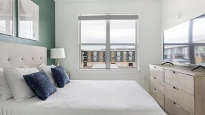 1 habitación, escritorio, tabla de planchar con plancha y wifi 