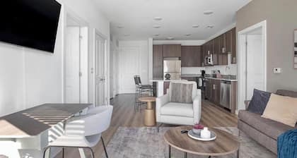 Landing | Beautiful 2BD, Gym, Clubhouse