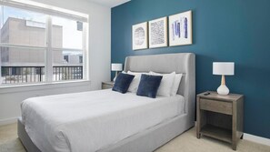 2 habitaciones, escritorio, tabla de planchar con plancha y wifi 