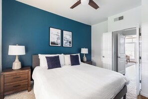 1 chambre, bureau, fer et planche à repasser, Wi-Fi