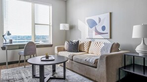 Smart TV - Landing | Stunning 1BD, Clubhouse, Gym (Kyle)