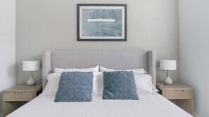 1 bedroom, desk, iron/ironing board, WiFi - Landing | Stunning 1BD, Clubhouse, Game Room (Conroe)