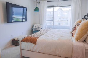 1 bedroom, iron/ironing board, travel cot, free WiFi