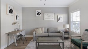 Smart TV - Landing at The Cottages at Oak Grove Dairy - 1 ... (Huntsville)