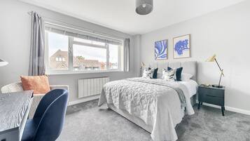 2 bedrooms, WiFi, bed sheets