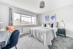 2 makuuhuonetta, Wi-Fi, vuodevaatteet