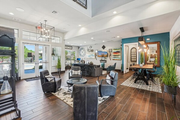 Lobby - Landing | Incredible 1BD, Pool, Gym (Dallas)