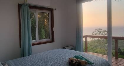 Tranquility 2-bedroom condo with AC in Crawfish Rock, Breathtaking Ocean Views.