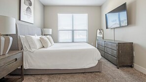 1 chambre, bureau, fer et planche à repasser, Wi-Fi