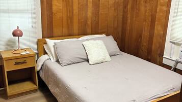 2 chambres, fer et planche à repasser, accès au Wi-Fi (inclus)