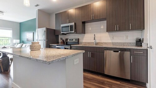 Landing | Spectacular 1BD, Gym, Clubhouse