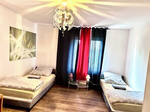 Luxury Double Room | Free WiFi - Pension Jasmin  (Chemnitz)