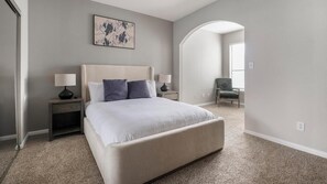 2 bedrooms, desk, iron/ironing board, WiFi