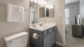 Bathroom - Landing | Modern 2BD, Gym, Pool (Houston)