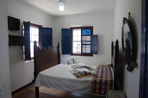Classic Triple Room | Free WiFi