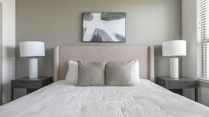 1 bedroom, desk, iron/ironing board, WiFi - Landing | Stunning 1BD, Gym, Courtyard (Manor)