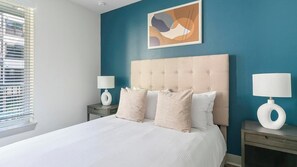 Desk, iron/ironing board, WiFi, bed sheets - Landing | Stunning Studio, Pool, Courtyard (Houston)