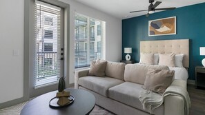 Smart TV - Landing | Stunning Studio, Pool, Courtyard (Houston)
