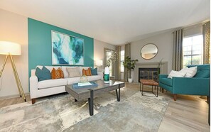 Smart TV - Landing | Spectacular 1BD, Clubhouse, Pool (Huntsville)