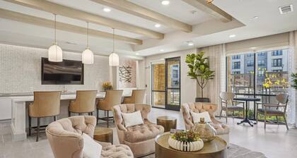 Landing | Stylish 1BD, Gym, Yoga Studio