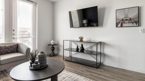 Living area - Landing | Incredible 1BD, Gym, Clubhouse (San Antonio)