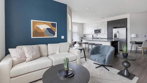 Smart TV - Landing | Chic 2BD, Pool, Gym (McKinney)