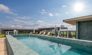 Outdoor pool - Comfort and Exclusivity in the Best Location in Brasilia in a Building With a Pool and gym - GET (Guará)