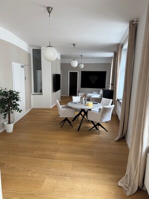 Dining - DesignApart - by Moreno Pisano (Bayreuth)