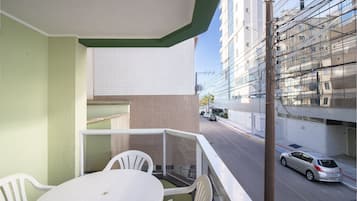 Departamento básico | Restaurante al aire libre